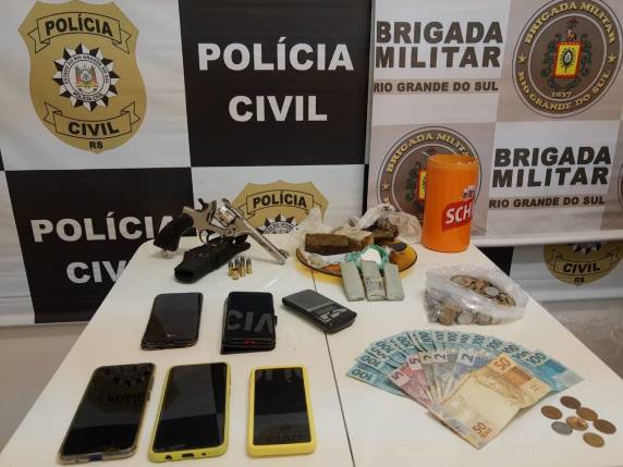 Ação conjunta da Polícia Civil e Brigada Militar de São Miguel das Missões prende três pessoas por tráfico de drogas - foto 2