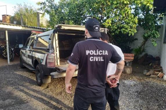 Ele teria esfaqueado a vítima quando soube que ela havia assumido um novo relacionamento