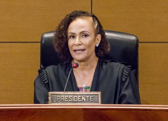 Desembargadora Iris Helena Medeiros Nogueira é a primeira negra a comandar o Judiciário do RS.