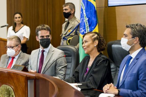 Desembargadora Iris Helena Medeiros Nogueira é a primeira negra a comandar o Judiciário do RS.