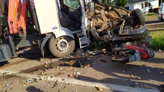 Passo-fundense morre em grave acidente envolvendo três veículos em Mato Castelhano - foto 2