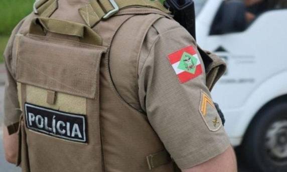 Crime teria sido motivado por desavenças em relação à cobrança de aluguel de uma residência, informou a Polícia Civil.