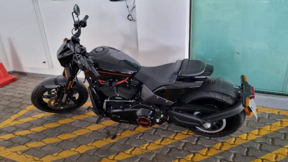 Carro de luxo avaliado em R$ 4 milhões é apreendido em Balneário Camboriú - foto 2