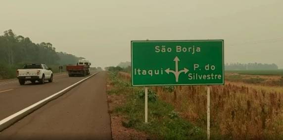 Autoridades argentinas estimam que incêndios na província de Corrientes se estendam por 300 mil hectares. Umidade relativa do ar de 15% na região propicia condição.