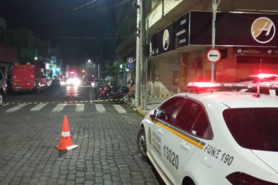 Explosões ecoaram pelas vias da região central da cidade por mais de uma hora; ninguém se feriu