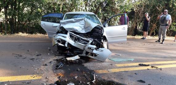 Colisão frontal na BR 392 em Guarani das Missões deixa feridos - foto 3
