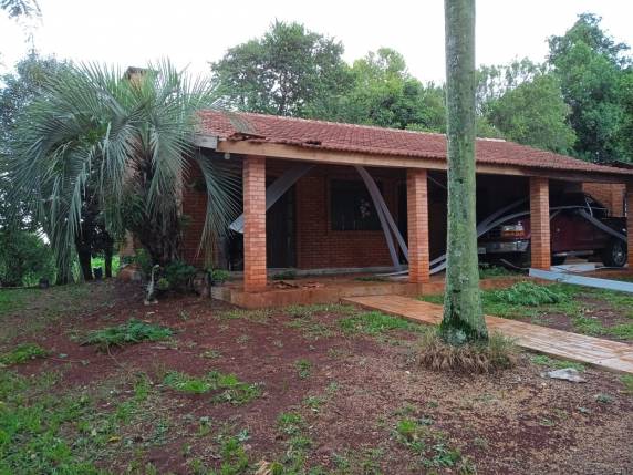 Forte chuva com vento provocou estragos em Três de Maio e na região - foto 3
