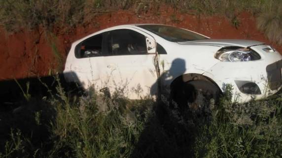 Acidente na ERS 168, em São Luiz Gonzaga, deixa condutora ferida - foto 3