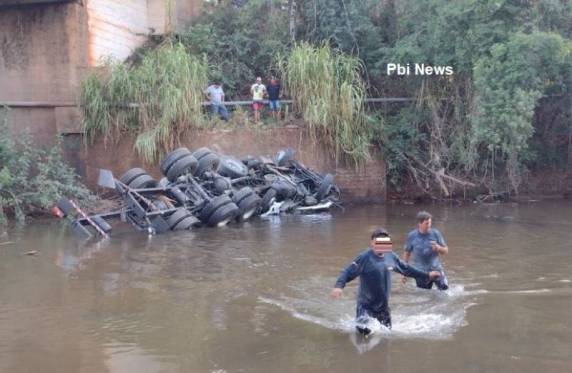Acidente com vítima fatal na ponte do rio Caxambu em Panambi - foto 2