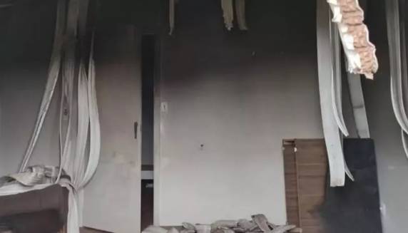 'Estava nos pés da mãe', diz primo que salvou criança de casa incendiada em SC - foto 2