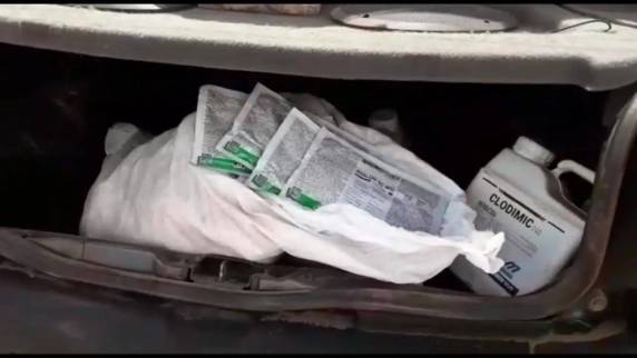 PRF e BM prendem dois contrabandistas de agrotóxicos em Santo Antônio das Missões - foto 3