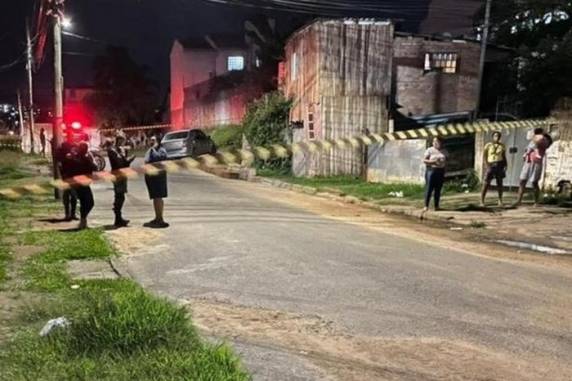 Disparos ocorreram em frente a um bar no bairro Santa Tereza