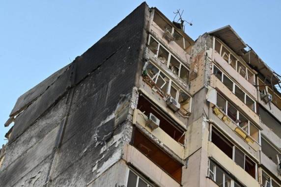 Forças russas que tentam cercar a capital executam ataques durante a madrugada há vários dias