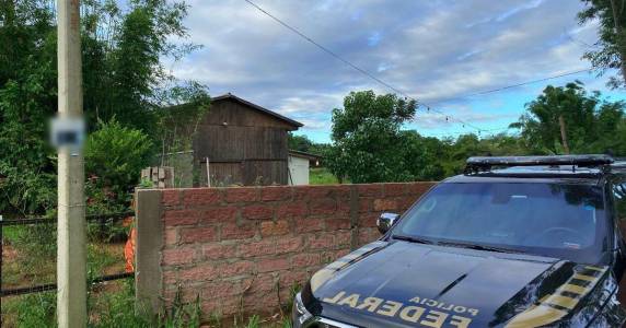 Polícia Federal cumpriu mandados de busca e apreensão em cinco endereços da Região Metropolitana e do Litoral Norte