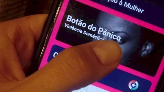 Vítima tinha medida protetiva contra homem. Segundo Justiça, ele ameaçou de morte a ex-companheira e a própria filha no Oeste do estado.