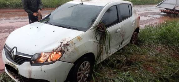 Condutor perde o controle e capota veículo na ERS 330 em Tenente Portela - foto 2