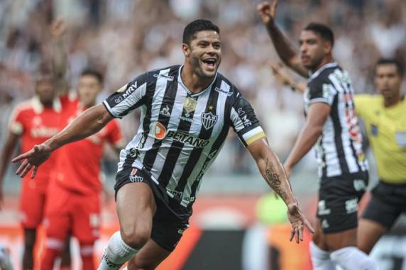 Colorado perdeu por 2 a 0 fora de casa; os dois gols foram marcados por Hulk