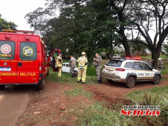 Acidente com duas pessoas feridas na RS 342 em Três de Maio - foto 4