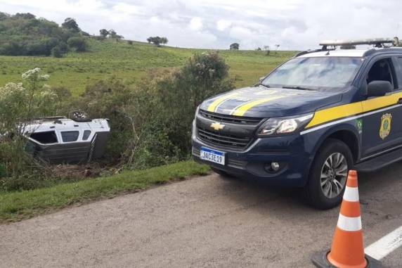 Conforme a Polícia Rodoviária Federal, vítima estava sozinha no momento do acidente