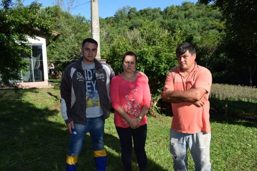 Familiares, amigos e voluntários fizeram buscas nessa quinta-feira