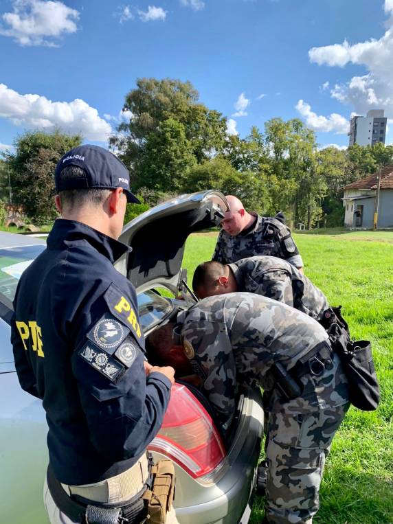 PRF promove instrução de Enfrentamento ao Tráfico de Drogas e Armas para BM e PC em Passo Fundo - foto 3
