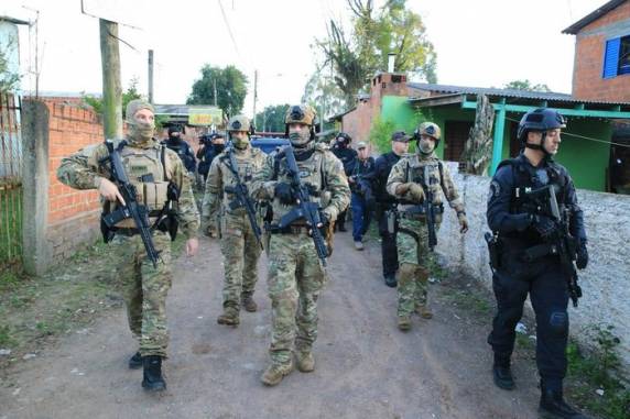 Após deflagar a maior operação da história no RS e em mais três Estados, Polícia Civil investiga crimes em Santa Catarina para capitalizar tráfico de drogas e armas
