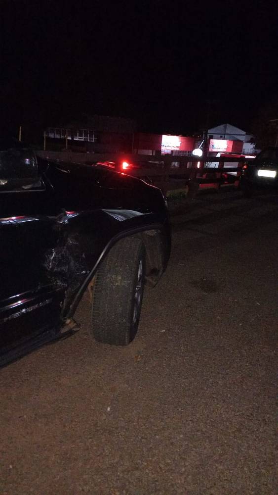 Dois veículos se envolvem em acidente no bairro Assis Brasil, em Ijuí - foto 3