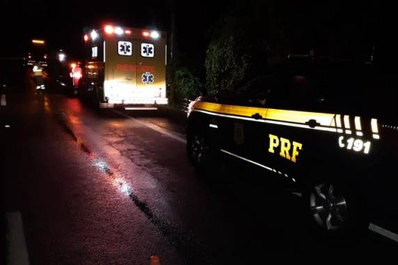 Vítimas não estavam identificadas até as 21h desta segunda-feira (25)