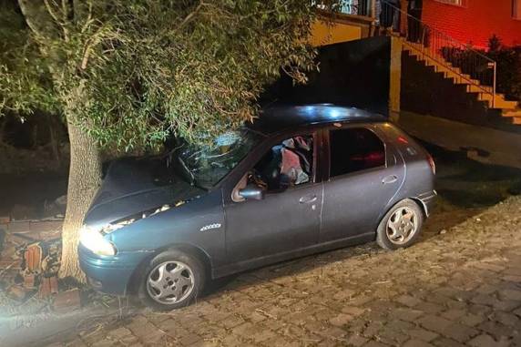 Vítimas estavam em um Palio, que foi alvo de criminosos no bairro Planalto