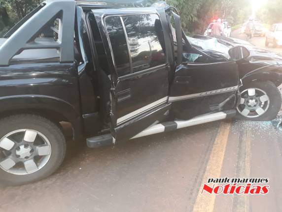 Duas pessoas ficam feridas em grave acidente na RS 342 em Três de Maio - foto 5