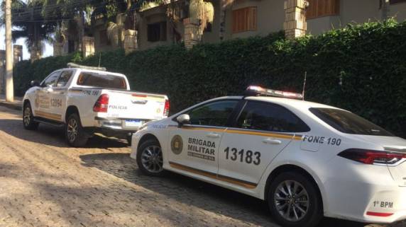 Segundo a Polícia Civil, homem matou a esposa, o filho, a mãe e a sogra. Atirador cometeu suicídio