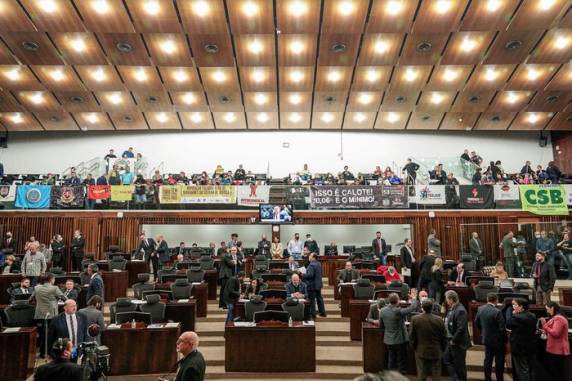 A revisão geral contempla servidores de todos os poderes e órgãos autônomos, além de inativos e pensionistas