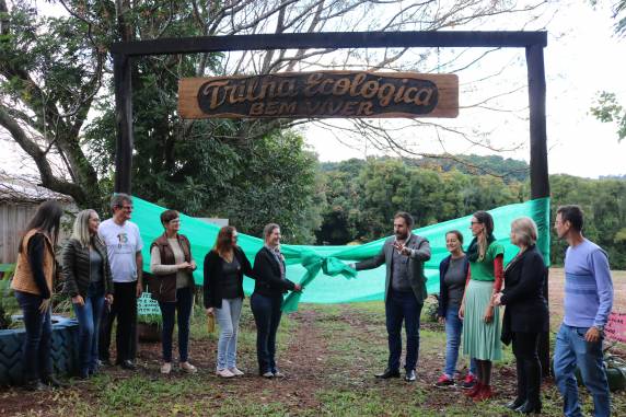 Solenidade contou com a inauguração da placa da Trilha Ecológica