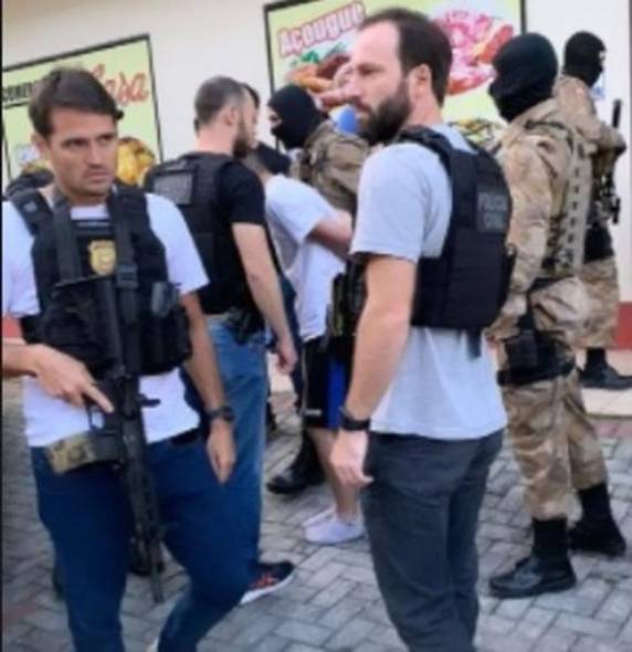 Policial Alexandre Maciel foi atingido por veículo conduzido por um homem que não acatou ordem de parada.