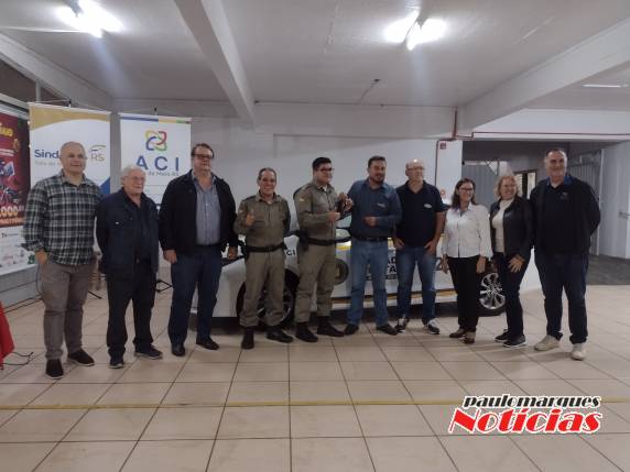 Empresários entregam viatura semi-blindada para a Brigada Militar - foto 2