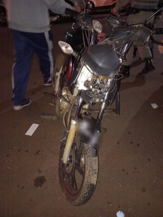 Acidente envolve duas motos na esquina da Fidene em Ijuí - foto 3
