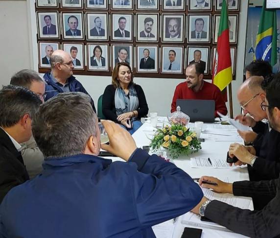 Associação dos Municípios da Fronteira Noroeste e Conselho Regional de Desenvolvimento debatem a atualização do plano, criado em 2015