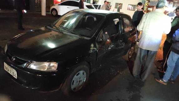 Colisão entre veículos deixa feridos na Av. Tuparendi em Santa Rosa - foto 2