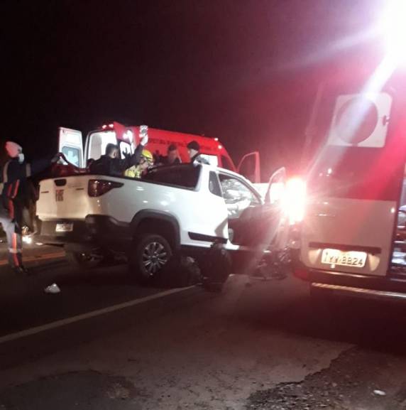 Colisão frontal resultou em um homem ferido em estado grave