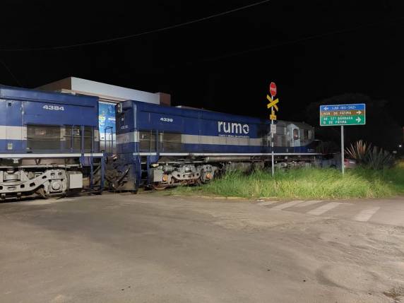 Acidente envolve automóvel e trem em Cruz Alta na noite da segunda - foto 3