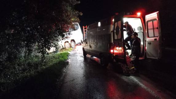 Engavetamento envolve cinco veículos na BR 285 em Ijuí - foto 2