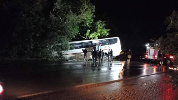 Engavetamento envolve cinco veículos na BR 285 em Ijuí - foto 3