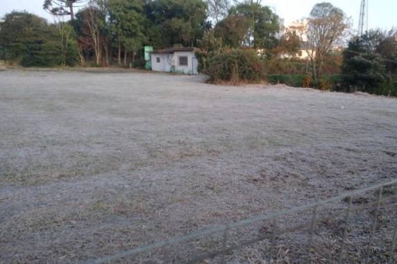 Em Porto Alegre, a manhã começou com mínima de 5,6°C e sensação de 0,1°C. Não foi registrado nevoeiro em nenhum dos principais aeroportos do Estado