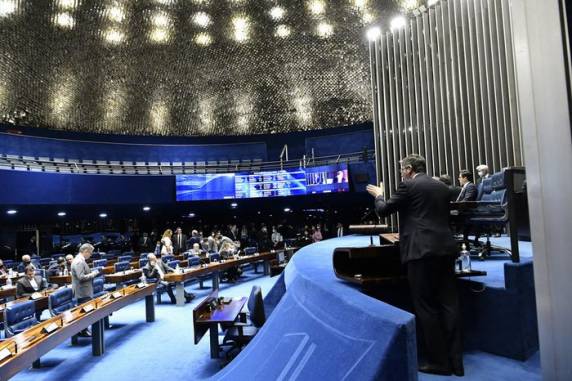 Proposta foi aprovada na Câmara dos Deputados no mês passado, com o objetivo de reduzir os preços, principalmente, dos combustíveis e da conta de luz, em ano eleitoral
