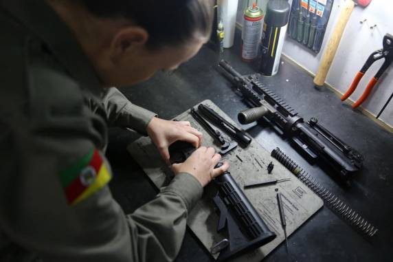 Quem é a primeira mulher a se tornar armeira na Brigada Militar - foto 3
