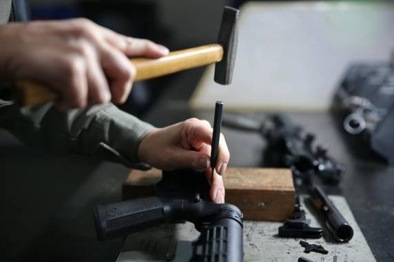 Quem é a primeira mulher a se tornar armeira na Brigada Militar - foto 2