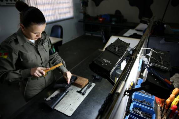 Quem é a primeira mulher a se tornar armeira na Brigada Militar - foto 6