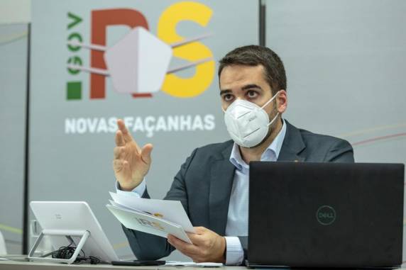 Na data, encerra-se o prazo de 48 horas que a Justiça estabeleceu para que Piratini e ex-governador justifiquem os motivos para o benefício