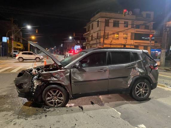 Teste de bafômetro de um dos motoristas envolvidos no acidente comprovou embriaguez ao volante