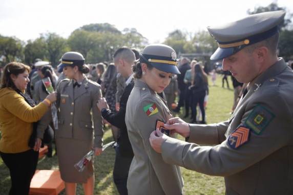 Brigada Militar realiza formatura de quase 700 novos sargentos - foto 2